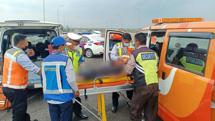 Artis Vanessa Angel dan Suaminya Febri Ardiansyah Meninggal Dunia Dalam Kecelakaan di Tol Nganjuk 4 Radar Berita Indonesia