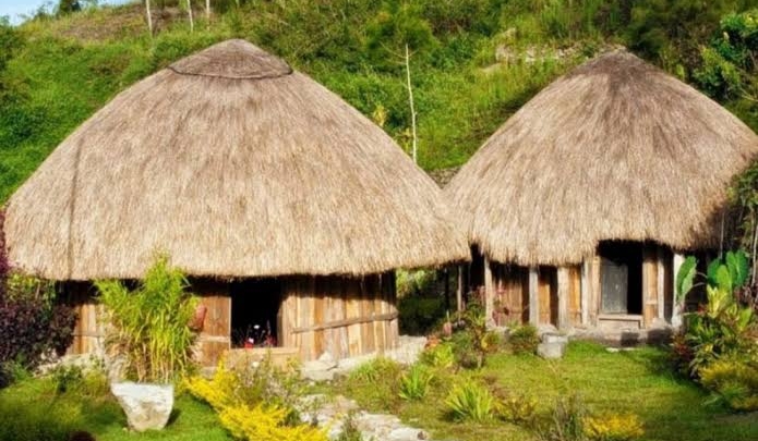 Rumah adat Papua ini kuat menahan dinginnya suhu di pegunungan.