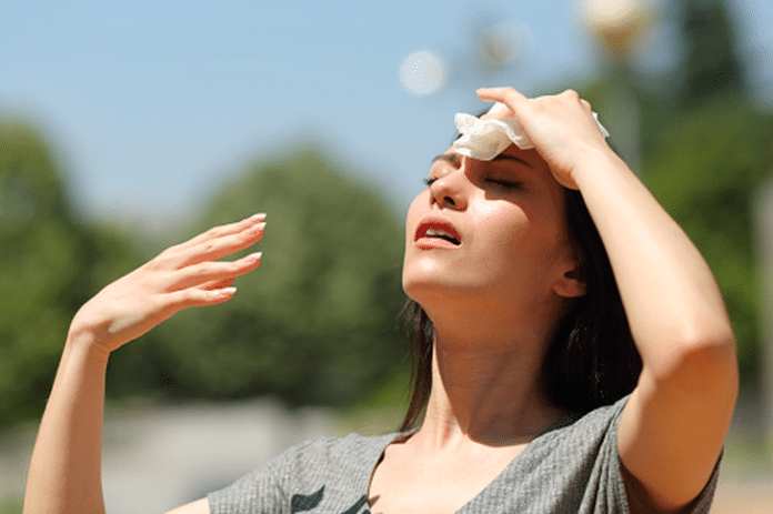 Fenomena gelombang panas atau heat waves biasanya melanda beberapa negara Asia setiap pertengahan tahun. Fenomena gelombang panas atau heat waves biasanya melanda beberapa negara Asia setiap pertengahan tahun.