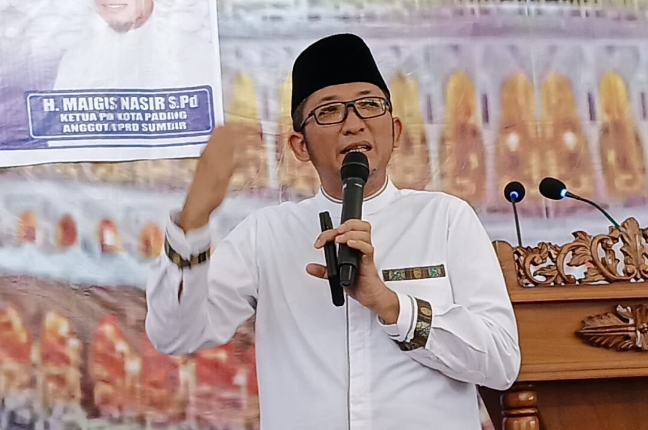 Wako Hendri Septa mengucapkan terima kasih dan apresiasi kepada keluarga besar dan pengurus Muhammadiyah Kota Padang.