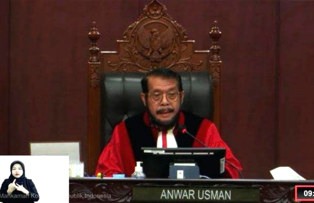 Ketua MK Anwar usman membacakan putusan permohonan uji materi sistem Pemilu, Kamis (15/6/2023). Hakim MK mendasarkan pada sejumlah pertimbangan sebelum memutus menolak uji materi UU Pemilu tentang sistem proporsional terbuka.