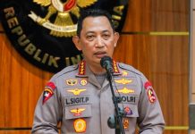 Kapolri Jenderal Polisi Drs. Listyo Sigit Prabowo, M.Si melakukan rotasi dan mutasi terhadap sejumlah anggota Korps Bhayangkara. Salah satunya Irjen. Pol. Achmad Kartiko, S.I.K., M.H. yang ditunjuk sebagai Kapolda Aceh.