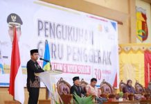 Wakil Walikota Solok, Dr. H. Ramadhani Kirana Putra menghadiri pengukuhan guru penggerak angkatan je-6 Kota Solok. Bertempat di Gedung Kubuang Tigo Baleh, pada hari Kamis (30/11/2023) Pagi.