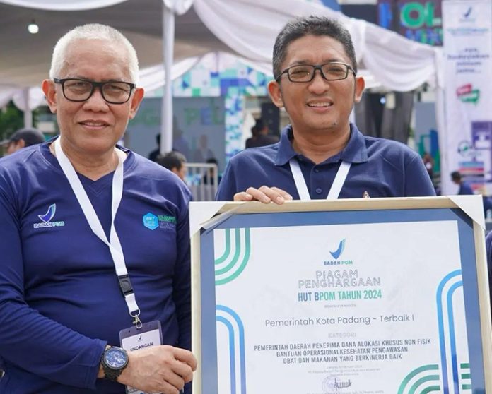 Pemerintah Kota Padang menempati urutan pertama dalam pengelolaan Dana Alokasi Khusus (DAK) Nonfisik Bantuan Operasional Kesehatan Pengawasan Obat dan Makanan (BOK POM) Tahun 2023. Pemerintah Kota Padang menempati urutan pertama dalam pengelolaan Dana Alokasi Khusus (DAK) Nonfisik Bantuan Operasional Kesehatan Pengawasan Obat dan Makanan (BOK POM) Tahun 2023.