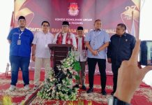 Dengan tagline Padang Hebat, Hendri Septa-Hidayat yang diusung koalisi Partai Amanat Nasional (PAN) dan Partai Gerindra menjadi Bakal Pasangan Calon (Bapaslon) ketiga atau terakhir yang akan mengikuti kontestasi Pilkada Kota Padang 2024.