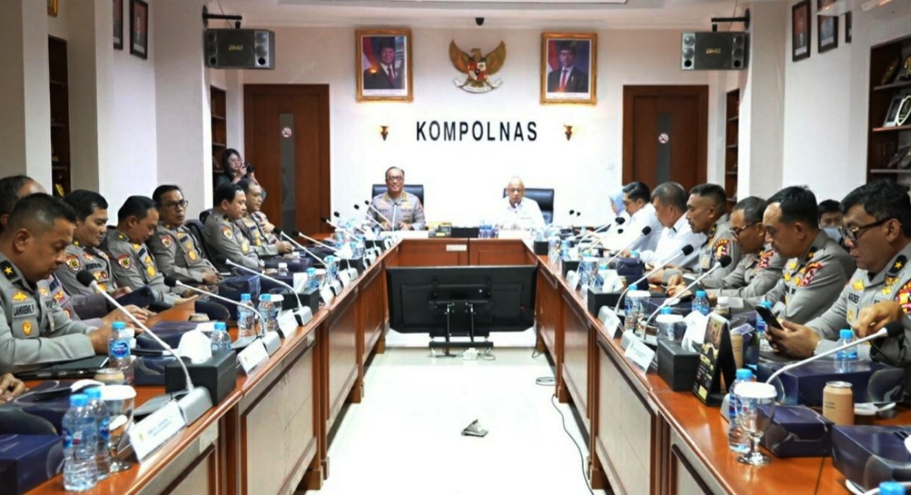 Dalam pertemuan tersebut, Komjen Pol Dedi Prasetyo menegaskan pentingnya sinergi antara Polri dan Kompolnas sebagai mitra strategis.