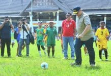 Dalam sambutannya, ia menyampaikan pesan motivasi kepada para peserta sepakbola U-12 untuk memberikan yang terbaik dan menjunjung tinggi nilai-nilai sportivitas selama kompetisi berlangsung.