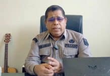 Iskandar adalah Kepala Unit Pelaksana Teknis Daerah (UPTD) Panti Sosial Asuhan Anak Bina Remaja (PSAABR) "Budi Utama" di Lubuk Alung, Provinsi Sumatera Barat.