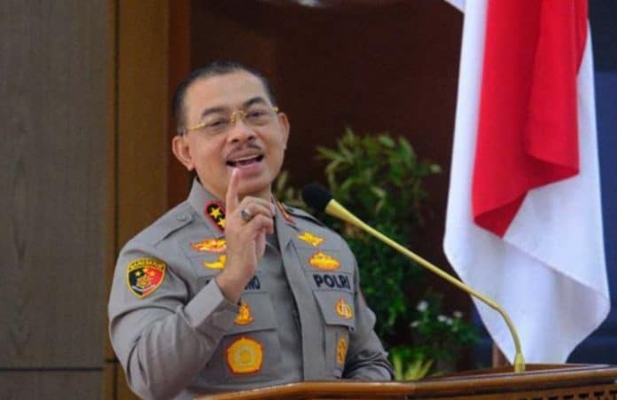 Dalam mutasi tersebut Kapolri Jenderal Listyo Sigit Prabowo resmi menunjuk Brigjen Pol Gatot Tri Suryanta sebagai Kapolda Sumbar yang baru menggantikan Irjen Pol Suharyono yang telah memasuki masa pensiun. Dalam mutasi tersebut Kapolri Jenderal Listyo Sigit Prabowo resmi menunjuk Brigjen Pol Gatot Tri Suryanta sebagai Kapolda Sumbar yang baru menggantikan Irjen Pol Suharyono yang telah memasuki masa pensiun.