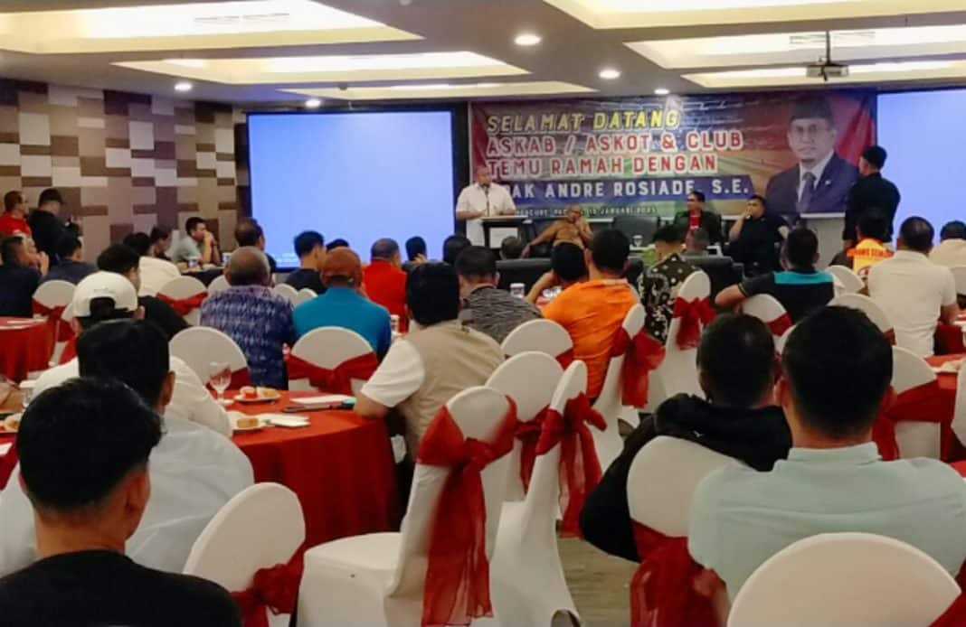 Langkah politik dan komitmen Andre Rosiade dalam mencalonkan diri sebagai Ketua Asprov PSSI Sumbar.