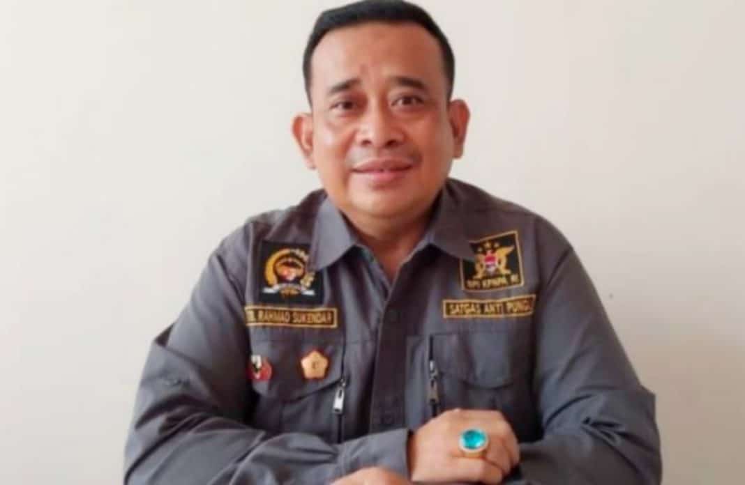 Ketua Umum BPI KPNPA RI, Rahmad Sukendar, secara tegas meminta Presiden Prabowo Subianto untuk segera membentuk tim khusus guna menyelidiki dalang di balik pemasangan pagar tersebut.