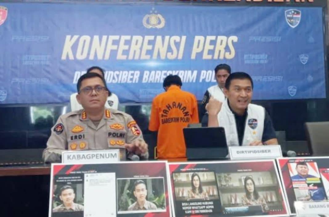 Direktorat Tindak Pidana Siber Bareskrim Polri menangkap seorang pria berinisial AMA (berusia 29 tahun) atas kasus deepfake video Presiden Prabowo Subianto dan sejumlah pejabat.
