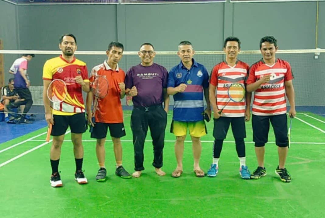 Dalam rangka pertandingan persahabatan  diselenggarakan kegiatan pertandingan persahabatan Badminton antara FB Mahmuda, FB Gema Paksi Agam dan FB Banua Agam di Lapangan Bulutangkis Gema Paksi Badminton Hall, Pakan Sinayan, Banuhampu, Kabupaten Agam, Provinsi Sumbar.