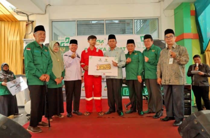 Peluncuran program Z Auto tersebut di launching bertepatan dengan Puncak Perayaan HUT Baznas ke 24 yang dilaksanakan Baznas Kota Padang pada hari, Rabu, (12/02/2025). Peluncuran program Z Auto tersebut di launching bertepatan dengan Puncak Perayaan HUT Baznas ke 24 yang dilaksanakan Baznas Kota Padang pada hari, Rabu, (12/02/2025).