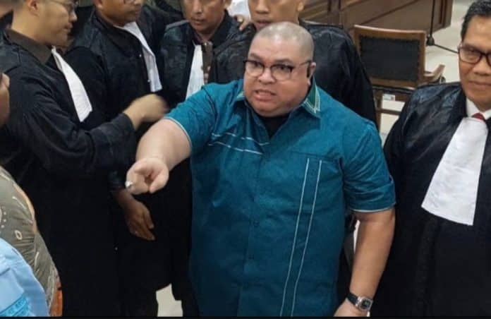 Direktorat Tindak Pidana Umum (Dittipidum) Bareskrim Polri akan menangani kasus kerusuhan yang melibatkan advokat Razman Arief Nasution. Laporan resmi terkait insiden tersebut diterima oleh Polri pada hari, Selasa, 11 Februari 2025.