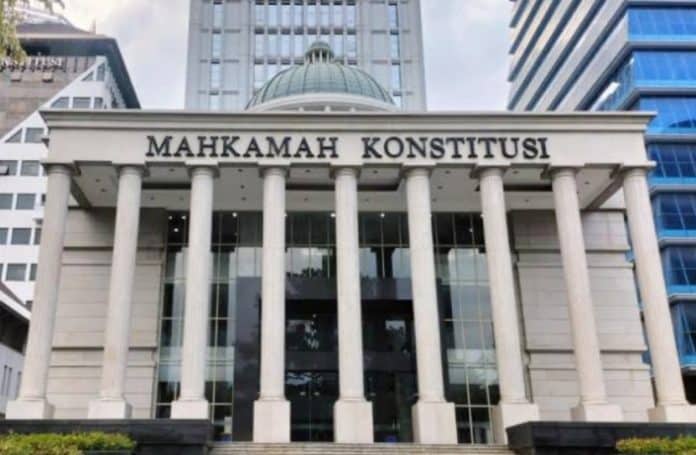 Mahkamah Konstitusi (MK) menggelar sidang Pengucapan Putusan 40 perkara Perselisihan Hasil Pemilihan Umum Kepala Daerah (PHPU Kada) Tahun 2024 pada hari, Senin (24/02/2025). Mahkamah Konstitusi (MK) menggelar sidang Pengucapan Putusan 40 perkara Perselisihan Hasil Pemilihan Umum Kepala Daerah (PHPU Kada) Tahun 2024 pada hari, Senin (24/02/2025).