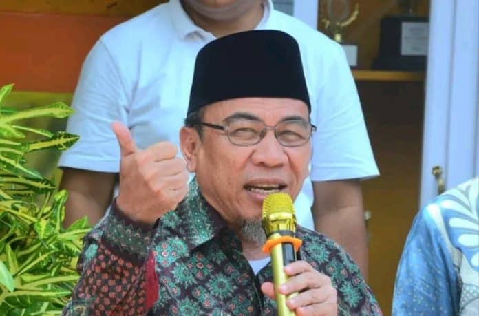 Kita berpesan kepada seluruh warga Kota Padang untuk tidak memperturutkan nafsu saat bulan Ramadhan, karena biasanya memang di bulan puasa masyarakat lebih konsumtif,” ungkap Wakil Wali Kota Padang Maigus Nasir saat membuka pelaksanaan Musrenbang Tahun 2026 Kecamatan Bungus Teluk Kabung, di Kantor Camat setempat, Selasa (25/2/2025). Kita berpesan kepada seluruh warga Kota Padang untuk tidak memperturutkan nafsu saat bulan Ramadhan, karena biasanya memang di bulan puasa masyarakat lebih konsumtif,” ungkap Wakil Wali Kota Padang Maigus Nasir saat membuka pelaksanaan Musrenbang Tahun 2026 Kecamatan Bungus Teluk Kabung, di Kantor Camat setempat, Selasa (25/2/2025).