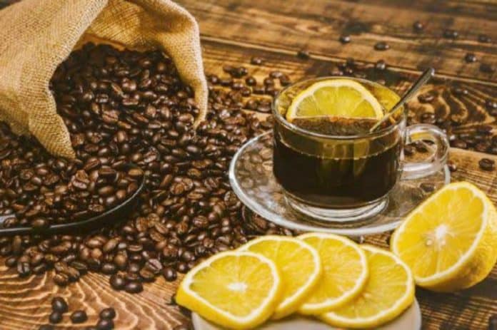 Manfaat minum kopi campur lemon katanya tak kalah menarik bila dibandingkan dengan paduan rasa pahit dan asamnya yang unik. Manfaat minum kopi campur lemon katanya tak kalah menarik bila dibandingkan dengan paduan rasa pahit dan asamnya yang unik.