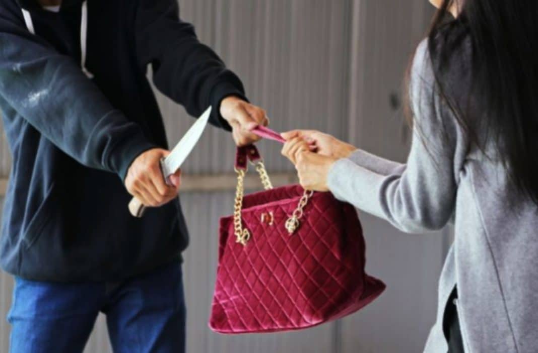 Perampokan sadis terjadi di Kampung Sidodadi, Kecamatan Bandar Surabaya, Kabupaten Lampung Tengah, pada Jumat, 21 Maret 2025, sekitar pukul 21.30 WIB. (Poto Ilustrasi)