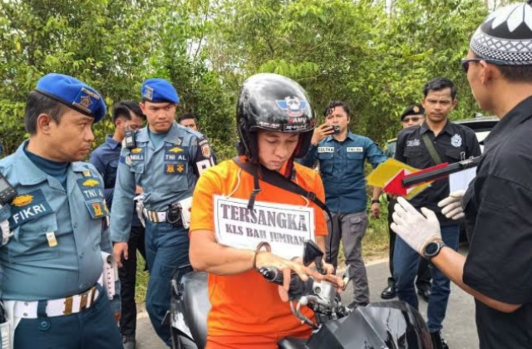 Kasus ini sangat tragis dan mencoreng nama institusi, terlebih karena melibatkan oknum prajurit TNI AL Kelasi Satu Jumran dan korban adalah seorang jurnalis muda bernama Juwita (berusia 23 tahun) di Banjarbaru, Provinsi Kalimantan Selatan.