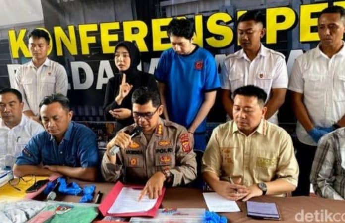 Kabid Humas Polda Jawa Barat Kombes Hendra Rochmawan mengatakan sebelum melakukan aksi bejatnya di Rumah Sakit Hasan Sadikin, terduga pelaku Priguna Anugrah Pratama (PAP), melakukan pembiusan terhadap korban berinisial FH.