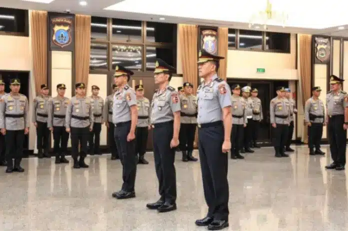 Kepolisian Negara Republik Indonesia kembali melaksanakan upacara kenaikan pangkat ke dan dalam golongan Perwira Tinggi (Pati) Polri, pada Rabu 30 April 2025.