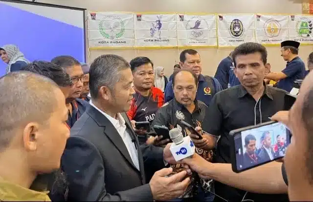 Musyawarah Olahraga Kota (Musyorkot) pemilihan Ketua Komite Olahraga Nasional Indonesia (KONI) Kota Padang yang digelar di Rangkayo Basa Hotel, Sabtu (20/9/2025), resmi menetapkan Erianto sebagai Ketua KONI Padang masa bakti 2025–2029.