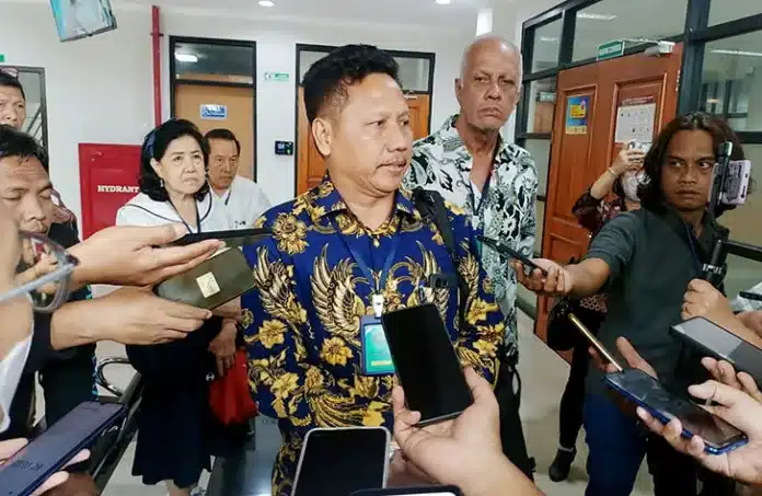 42 Warga Ruko Marinatama Gugat Inkopal ke PTUN Jakarta Sebanyak 42 warga penghuni Ruko Marinatama (Marina) Mangga Dua, Jakarta Utara, resmi menggugat Induk Koperasi Angkatan Laut (Inkopal) ke Pengadilan Tata Usaha Negara (PTUN) Jakarta Timur.