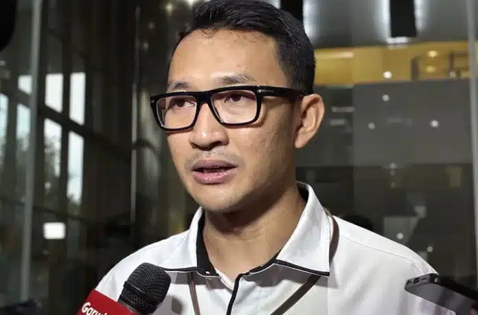 Komisi Pemberantasan Korupsi (KPK) terus mengembangkan penyidikan kasus dugaan suap pembangunan Rumah Sakit Umum Daerah (RSUD) Kolaka Timur, Sulawesi Tenggara.