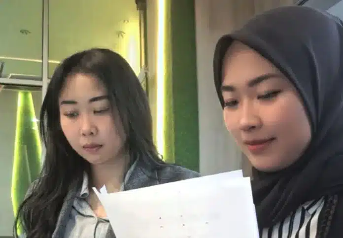 Dua pengacara muda asal Kabupaten Kuningan, Jawa Barat, yakni Regita Febiyani, S.H., M.H., CPM, dan Rinrin Meilandani, S.H., kini menjadi perhatian publik berkat kiprah, komitmen, dan dedikasi mereka dalam memperjuangkan penegakan hukum yang profesional, berintegritas, serta mudah diakses oleh seluruh lapisan masyarakat.