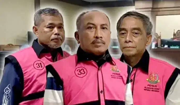 Putusan Kasus Suap Migor Dibacakan 3 Desember Sidang kasus dugaan suap terkait vonis lepas perkara minyak goreng (migor) memasuki babak akhir. (Foto: Youtube TribunNews)
