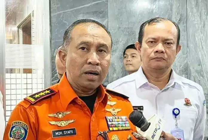 Kepala Badan Nasional Pencarian dan Pertolongan (Basarnas), Mohammad Syafii, mengungkap bahwa 553 orang masih hilang akibat bencana banjir bandang yang melanda wilayah Aceh, Sumatera Utara, dan Sumatera Barat.