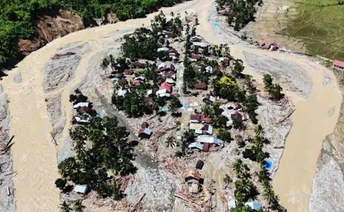 Wakil Ketua Komisi VIII DPR RI, Abidin Fikri, mendesak pemerintah segera menetapkan status bencana nasional untuk wilayah Aceh, Sumatera Utara, dan Sumatera Barat. (Foto: Antara Foto/Syifa Yulinnas)