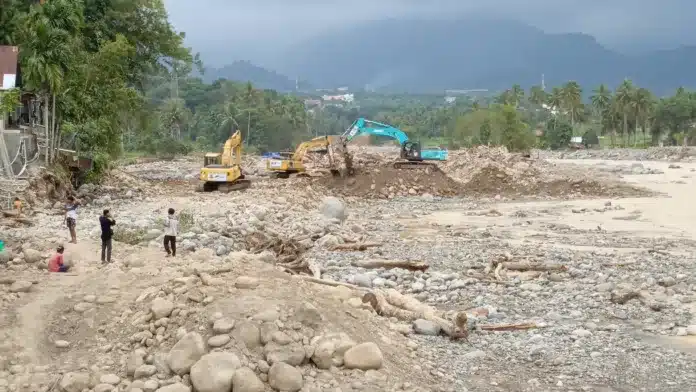 Pasca bencana banjir bandang ini, pemerintah juga menekankan pentingnya langkah pencegahan jangka panjang, seperti normalisasi aliran sungai, perbaikan sistem drainase, serta penataan kawasan perbukitan.