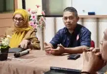 KONI Kota Padang-Dispora Matangkan Strategi, Targetkan Prestasi Maksimal di Porprov Sumbar XVI 2026 Ketua Umum KONI Kota Padang, Erianto, didampingi Sekretaris Tri Putra Junaidi dan Bandara Zulhardi Z. Latif bersama jajaran pengurus, menggelar rapat koordinasi dengan jajaran Dinas Pemuda dan Olahraga Kota Padang dalam rangka mematangkan persiapan menghadapi Pekan Olahraga Provinsi Sumatera Barat XVI.
