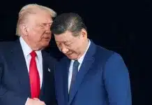 Donald Trump Kirim Surat ke Xi Jinping: Minta China Tak Pasok Senjata ke Iran Presiden Amerika Serikat, Donald Trump, mengungkapkan telah mengirim surat kepada Presiden China, Xi Jinping, untuk meminta Beijing tidak memasok senjata ke Iran di tengah konflik yang masih berlangsung antara Washington dan Teheran.