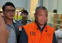 KPK Bongkar Pemerasan Bupati Tulungagung: Paksa OPD Teken Surat Mundur, Target Rp5 Miliar Komisi Pemberantasan Korupsi (KPK) mengungkap dugaan praktik pemerasan yang dilakukan Bupati Tulungagung, Gatut Sunu Wibowo (GSW), terhadap para pejabat di lingkungan Pemerintah Kabupaten (Pemkab) Tulungagung.