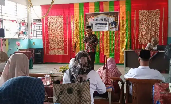 Halal Bihalal SDN 33 Kalumbuk: Erianto Dorong Sekolah Tanpa LKS Mulai 2026 3 Sekretaris Komisi IV DPRD Kota Padang, Erianto dari Fraksi Golkar,