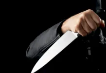 Cekcok Berujung Maut di Gunung Sarik, Pria Tewas Ditusuk Kerabat Sendiri Insiden berdarah terjadi di kawasan Gunung Sarik, Kecamatan Kuranji, Kota Padang, Sumatera Barat, pada Selasa (28/4/2026) siang. Seorang pria bernama Hari Zanto meninggal dunia setelah terlibat cekcok dengan pelaku berinisial A yang diketahui masih memiliki hubungan kekerabatan dengan korban. (Foto: Ilustrasi)