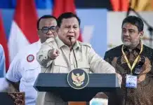 Prabowo: Potongan Aplikasi Ojol Harus Di Bawah 10 Persen Presiden Republik Indonesia, Prabowo Subianto, menyatakan dukungannya terhadap para pengemudi ojek online (ojol) terkait besaran potongan aplikasi.