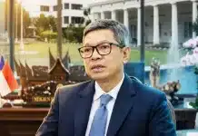 Denny Abdi, Putra Minang dari Sungai Penuh yang Menembus Panggung Diplomasi Dunia Denny Abdi lahir pada 12 Januari 1970 di Sungai Penuh, Jambi. Sebagai putra Minangkabau.