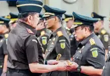 Dedie Tri Hariyadi Dilantik Jadi Kajati Sumbar, Berbekal Pengalaman Tangani Kasus Besar Jaksa Agung Lantik Dedie Tri Hariyadi sebagai Kajati Sumbar, Gantikan Muhibuddin