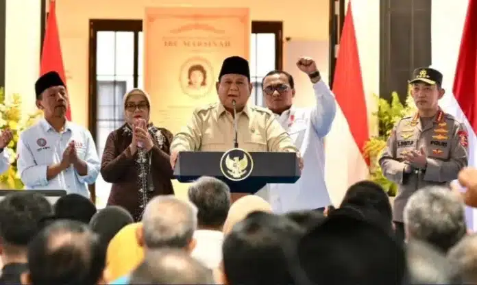 Presiden RI Prabowo Subianto menegaskan komitmennya dalam mendukung pemberantasan korupsi dan penegakan hukum tanpa pandang bulu, termasuk terhadap orang-orang yang memiliki kedekatan dengannya.