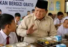 Prabowo: Program MBG Memang Bermasalah, Tapi Sangat Dibutuhkan Rakyat Presiden RI Prabowo Subianto mengakui Program Makan Bergizi Gratis (MBG) yang menjadi salah satu program prioritas pemerintahannya masih menghadapi berbagai persoalan dan tantangan di lapangan.