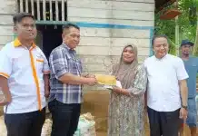 Peduli Sesama, PDM Kota Padang Salurkan Bantuan untuk Korban Banjir Bandang Pasar Lalang Ketua Pimpinan Daerah Muhammadiyah (PDM) Kota Padang Al-Amin, S.Sos, M.M didampingi Kepala SMK Muhammadiyah 1, Dr. M. Fikar, S.Ag., M.M., M.Pd mengunjungi sekaligus menyerahkan bantuan kepada korban bencana banjir bandang di kawasan Pasar Lalang, Kecamatan Kuranji, Kota Padang, Rabu (20/5/2026).