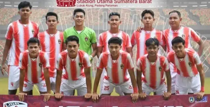 PSP Padang kembali membawa harapan besar masyarakat Sumatera Barat di kancah sepak bola nasional. Klub berjuluk Pandeka Minang yang lahir pada tahun 1928 ini akan menghadapi Persma 1960 Manado dalam lanjutan kompetisi Liga 4 Nasional yang berlangsung di Yogyakarta, Senin (15/6/2026) pukul 15.30 WIB.