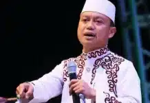 Kejar Jabatan Tanpa Amanah, Ustadz Das’ad Latif: Ujungnya Bisa Masuk Neraka Pendakwah nasional Ustadz Das'ad Latif kembali menyampaikan tausiyah yang menyentuh sekaligus menggelitik melalui gaya ceramahnya yang khas.
