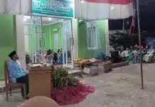 Peringati Maulid Nabi 1448 H, Warga Arai Pinang Perkuat Silaturahmi dan Pendidikan Akhlak Generasi Muda Peringatan Maulid Nabi ini bukan sekadar rutinitas tahunan. Tahun ini kegiatannya sedikit berbeda karena bertepatan dengan rangkaian peringatan Kemerdekaan Republik Indonesia, sehingga tausiyah dilaksanakan di pelataran Mushalla Nurul Hasanah, ujar Kamaruzzaman.