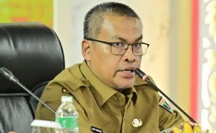 Sekretaris Daerah Provinsi Sumatera Barat (Sekdaprov Sumbar), Arry Yuswandi, mengatakan pejabat yang bersangkutan telah dipanggil untuk menjalani klarifikasi. Dalam klarifikasi tersebut, pejabat yang saat ini menjabat sebagai Kepala Biro Pengadaan Barang dan Jasa (PBJ) Setda Provinsi Sumbar itu mengakui keberadaannya dalam rekaman yang beredar.