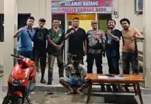 Polsek Kamang Baru Bekuk Terduga Pengedar Sabu, Sejumlah Paket dan Timbangan Digital Diamankan Unit Reskrim bersama Unit Intelkam Polsek Kamang Baru, Polres Sijunjung, mengungkap dugaan tindak pidana penyalahgunaan narkotika jenis sabu di wilayah hukum Polsek Kamang Baru, Kabupaten Sijunjung, Sumatera Barat.